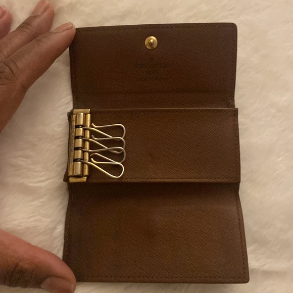 LOUIS VUITTON Monogram Vintage Multicles 4 Ring Key Holder - Picture 4 of 11